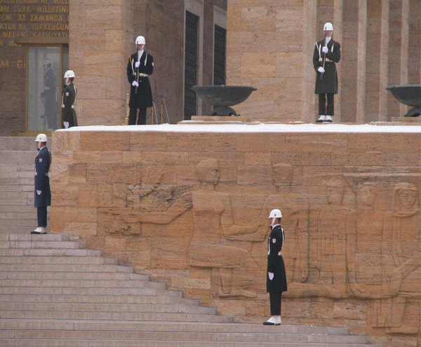 Anitkabir_ve_Mehmetcikler_Ankara Anitkabir_ve_Mehmetcikler_Ankara