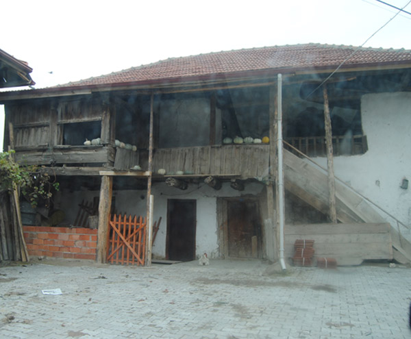 Bir_Koy_Evi_Frig_Vadisi_Kutahya Bir_Koy_Evi_Frig_Vadisi_Kutahya