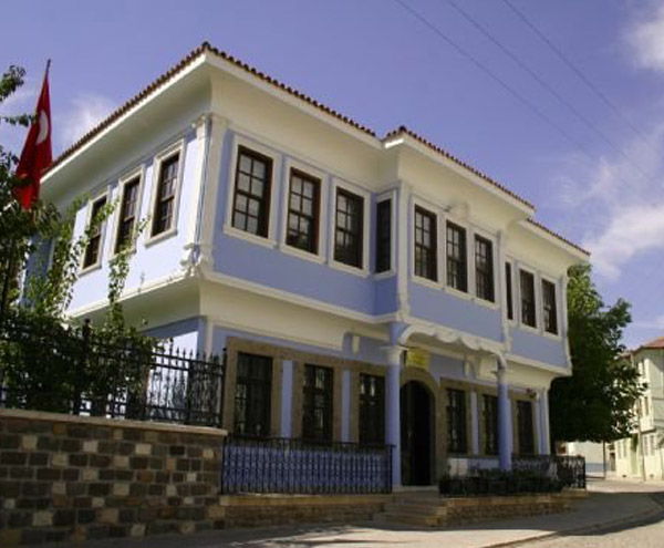 Ataturk_ve_Etnografya_Muzesi_Usak Ataturk_ve_Etnografya_Muzesi_Usak